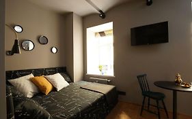 New Bohemian Crash Pad In Riga Center